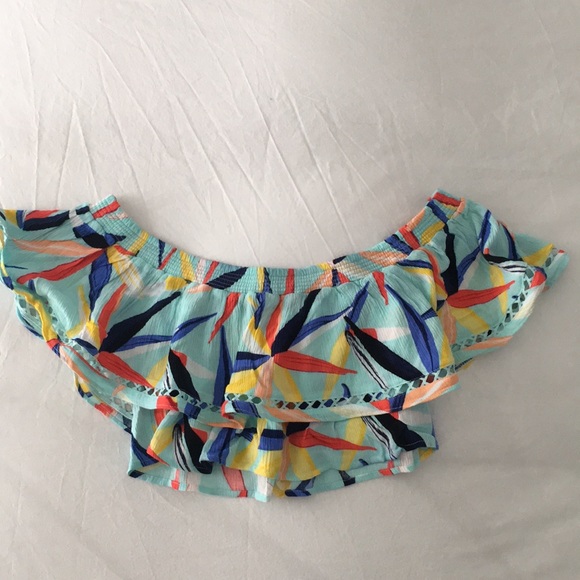 Simons Short and off the shoulder Crop Top Set - Picture 3 of 4